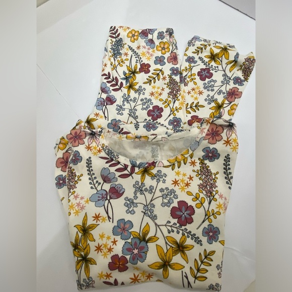 CARTERS - Picture 2 of 4